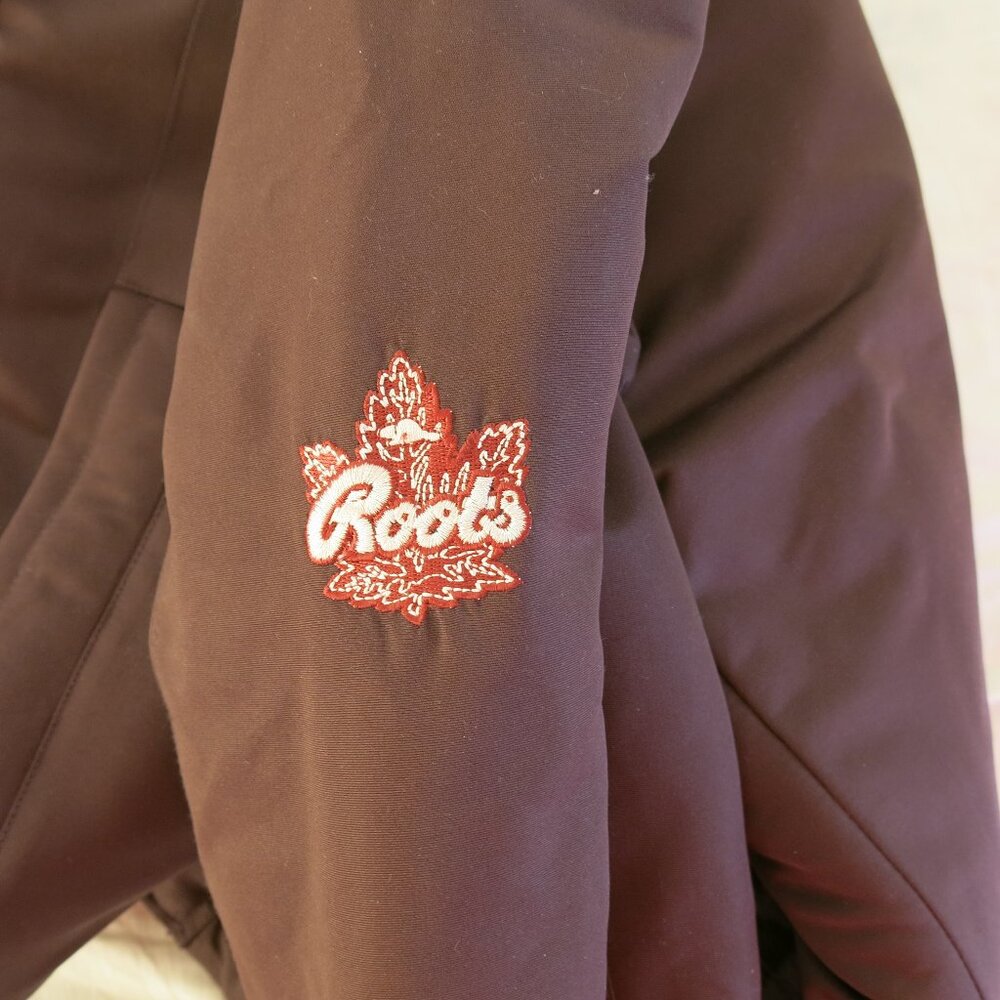 Roots Athletics Brown Winter Coat Jacket --> Missing Size Tag - Picture 3 of 6